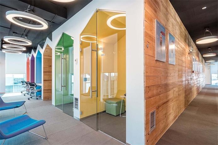 風格交融的軟件公司辦公室設(shè)計