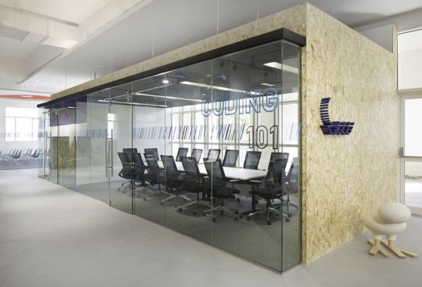 辦公室裝修需要尋找什么樣的裝修團隊？