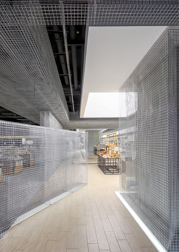 2成都言幾又IFS旗艦店